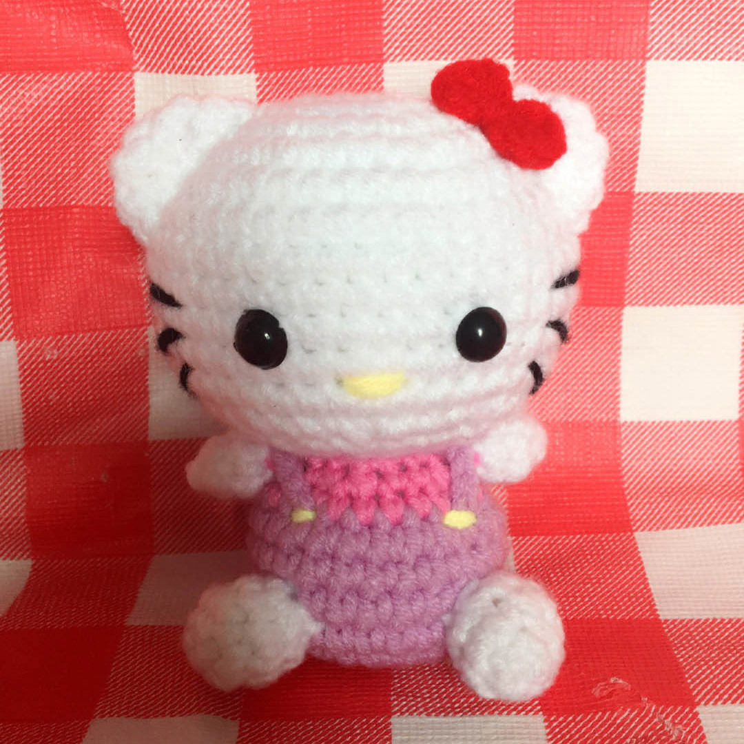 Amigurumi Hello Kitty crochet pattern - Amigu World Amigurumi Hello