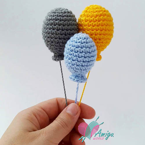 Balloon keychain amigurumi crochet pattern