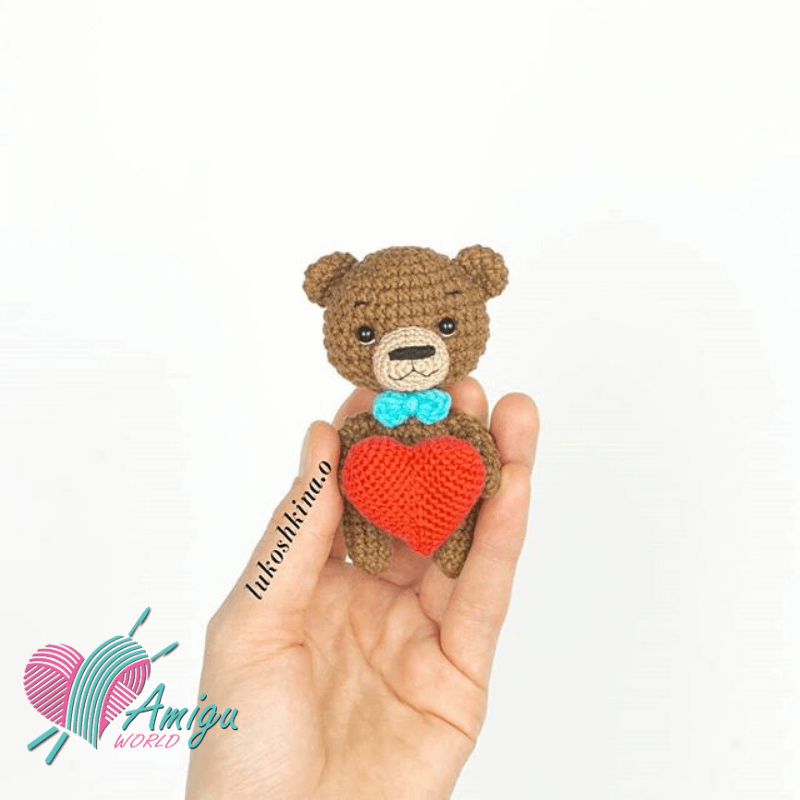 Tiny bear amigurumi keychain free crochet pattern