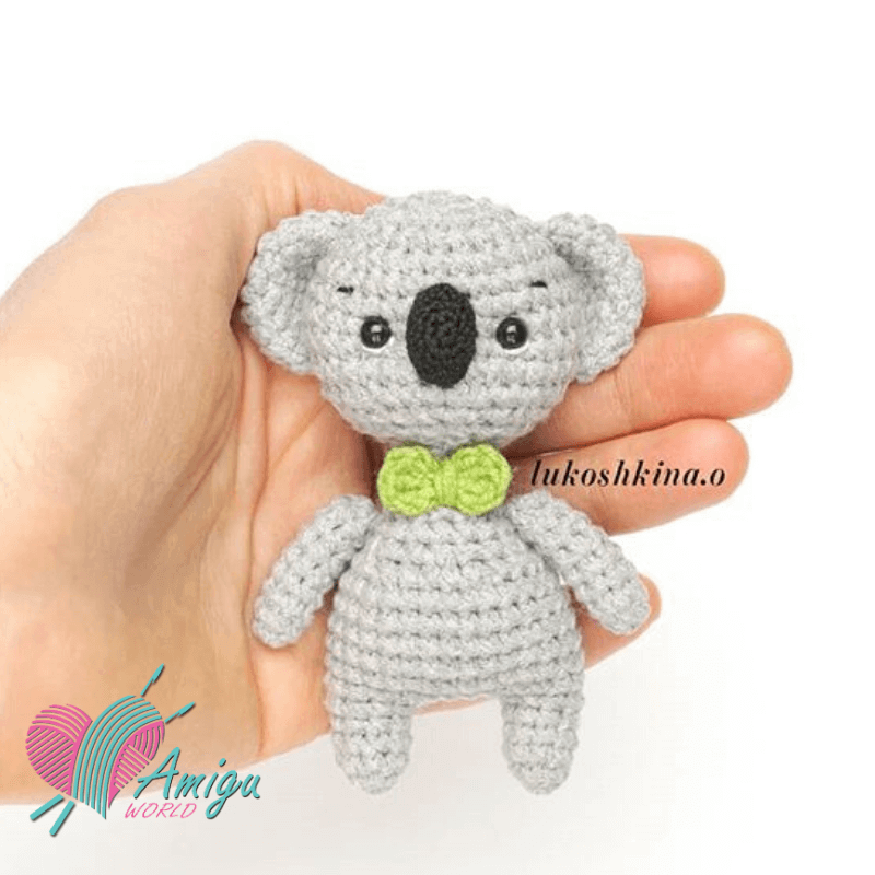 Tiny koala bear keychain amigurumi ́