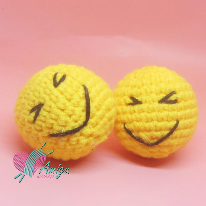emoji amigurumi free crochet pattern