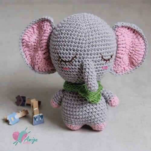 Cute Elephant amigurumi free crochet pattern