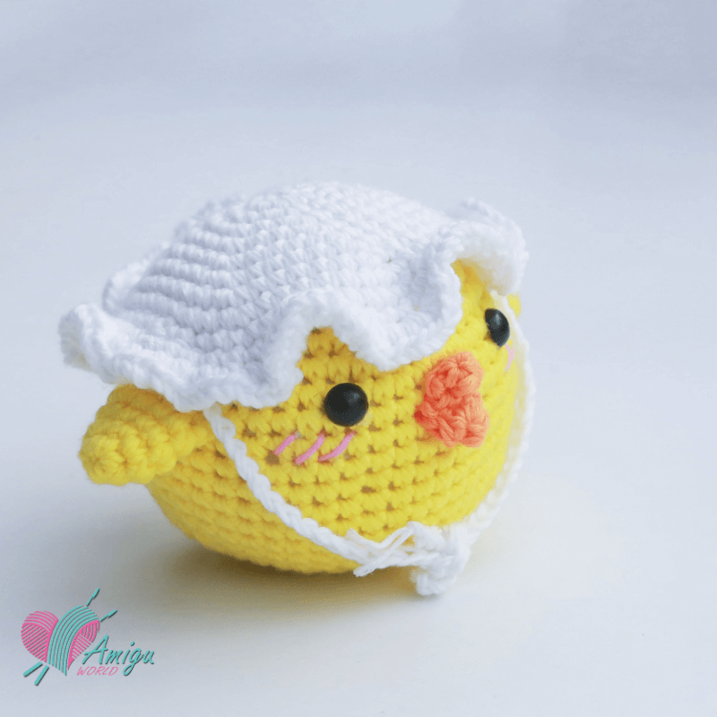 chicken amigurumi free crochet pattern by AmiBuzz