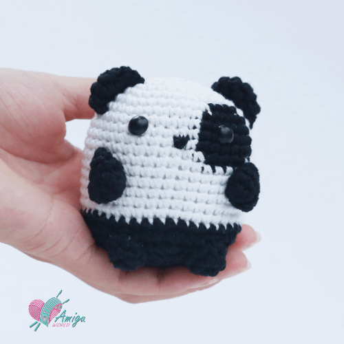 Cuddly Panda amigurumi free crochet pattern