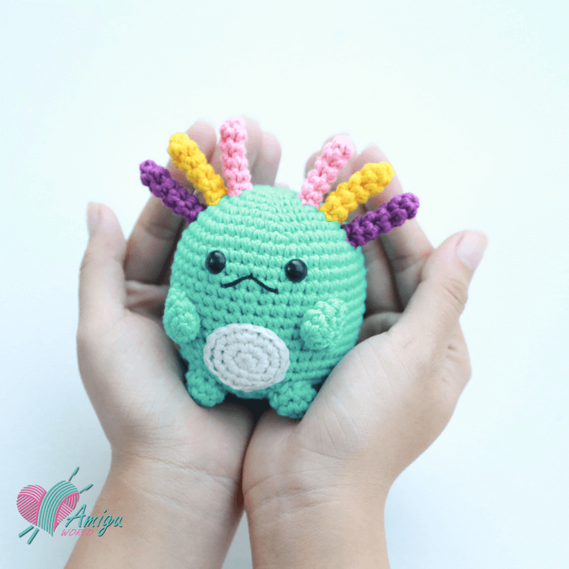 Axolotl Amigurumi free crochet pattern by AmiguWorld
