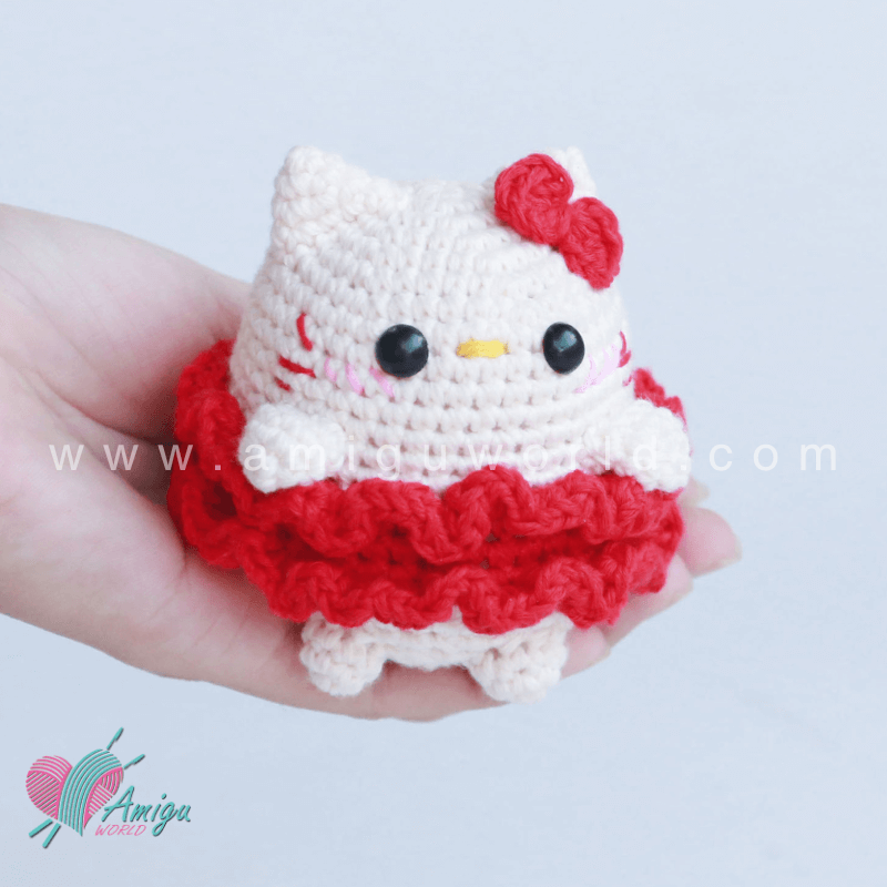 Amigurumi Hello Kitty Free crochet pattern by AmiguWorld