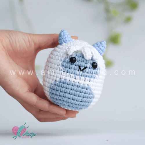 Free happy amigurumi Yeti crochet pattern