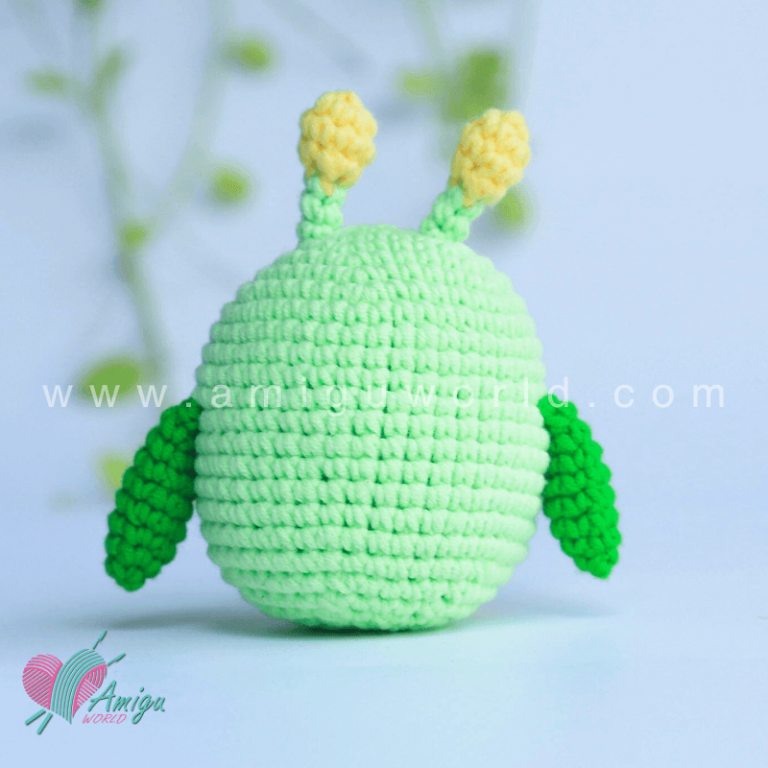 Free Amigurumi Chubby Cicada Crochet Pattern