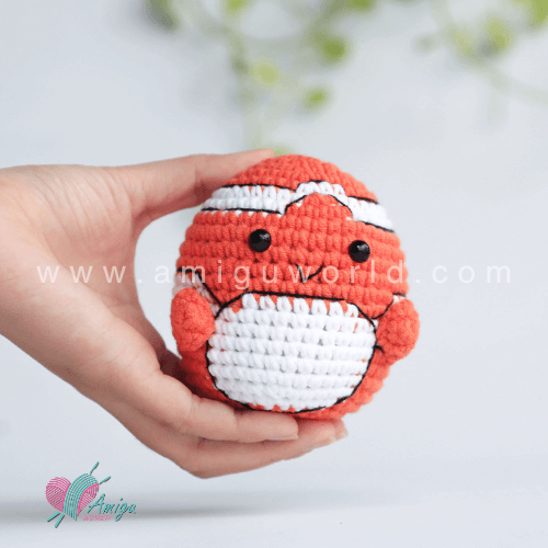 Amigurumi colorful clown anemonefish free crochet pattern