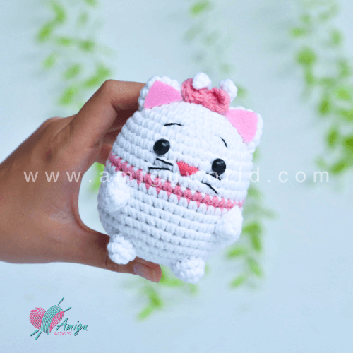 Chibi Marie Cat amigurumi free Disney character crochet pattern