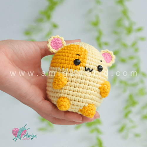 Amigurumi chubby mouse free crochet pattern